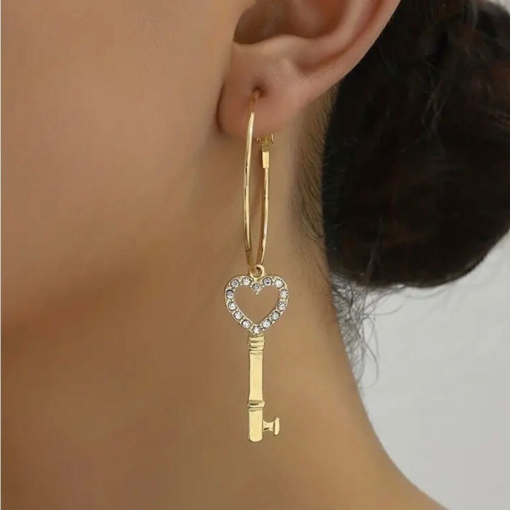 🔐 NEW love lock & key hoop dangle earrings 🔐